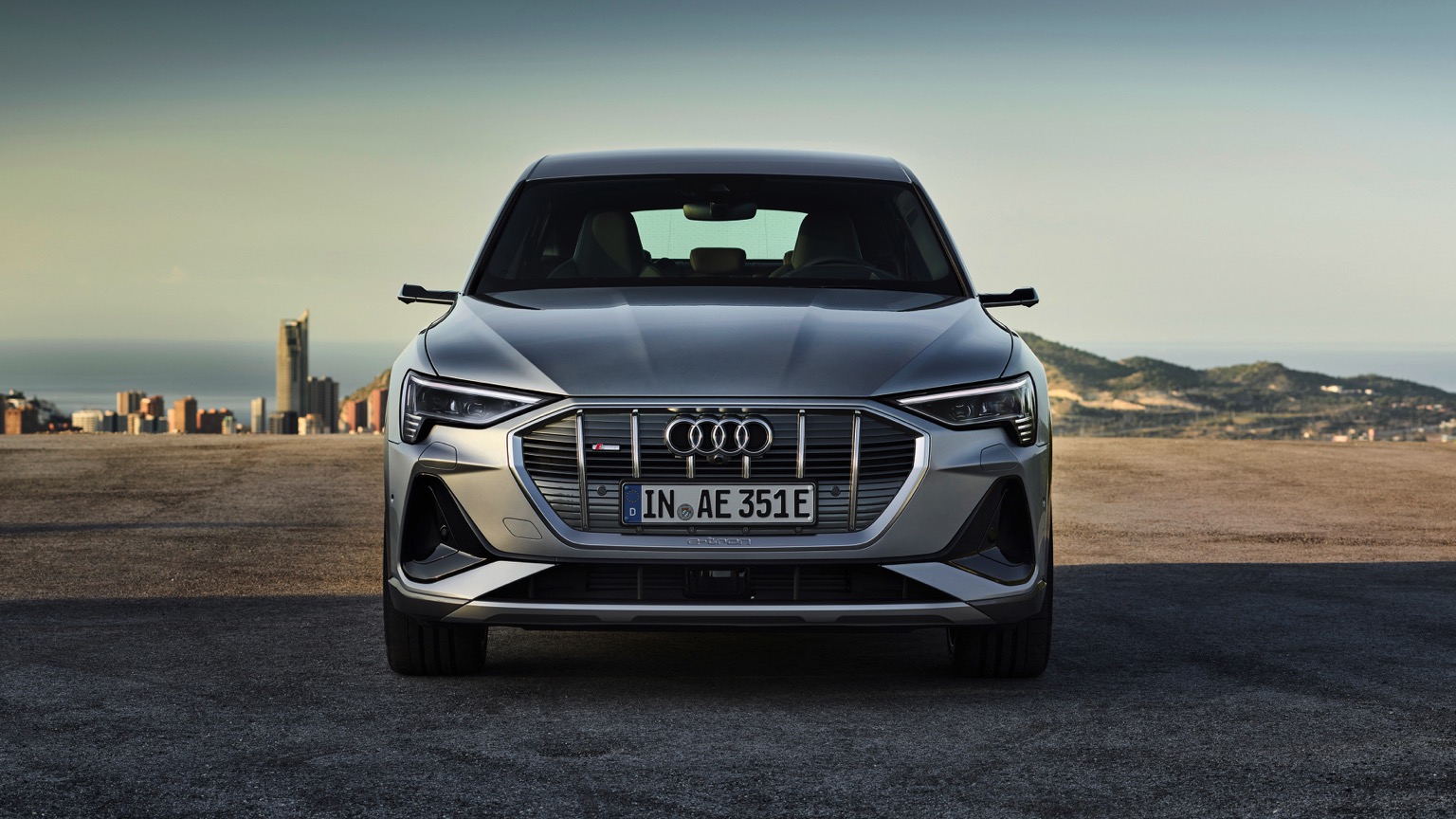 Audi_e-tron_Sportback_2020-14
