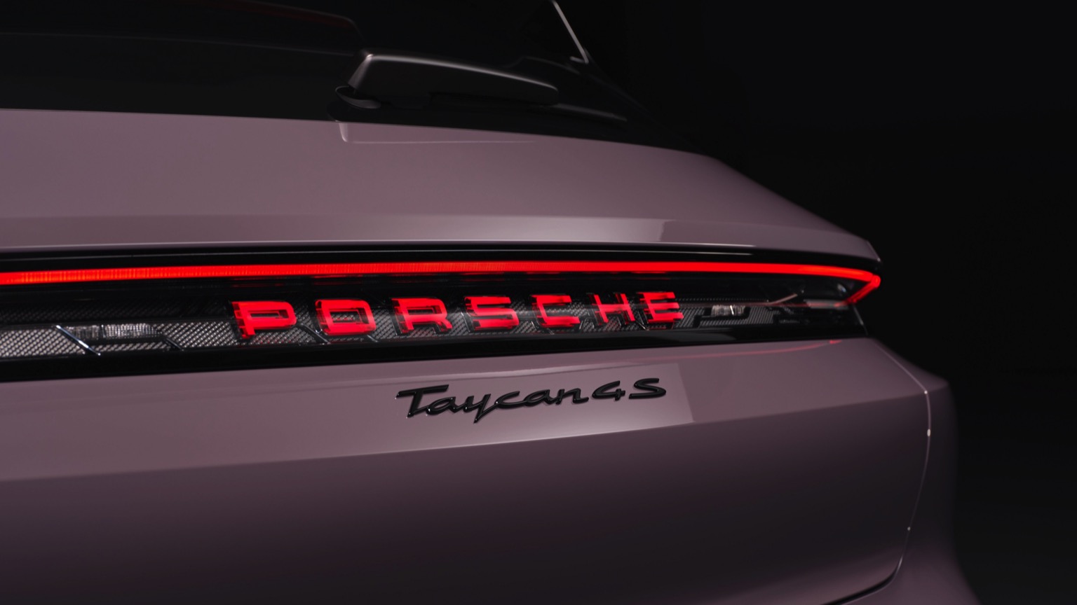 Porsche_Taycan_Sport_Turismo_2024-25