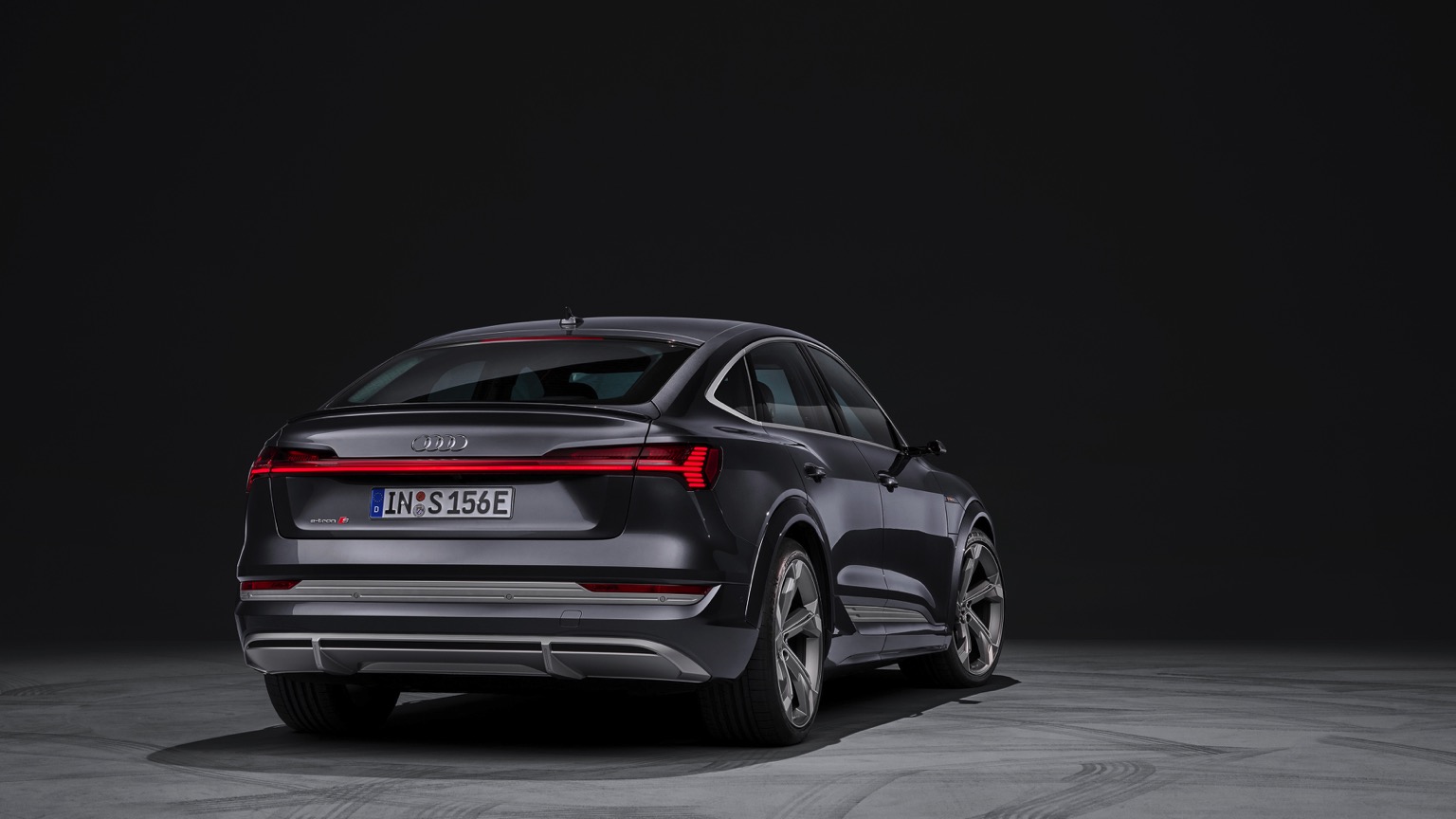 Audi_e-tron_S_Sportback_2020-11