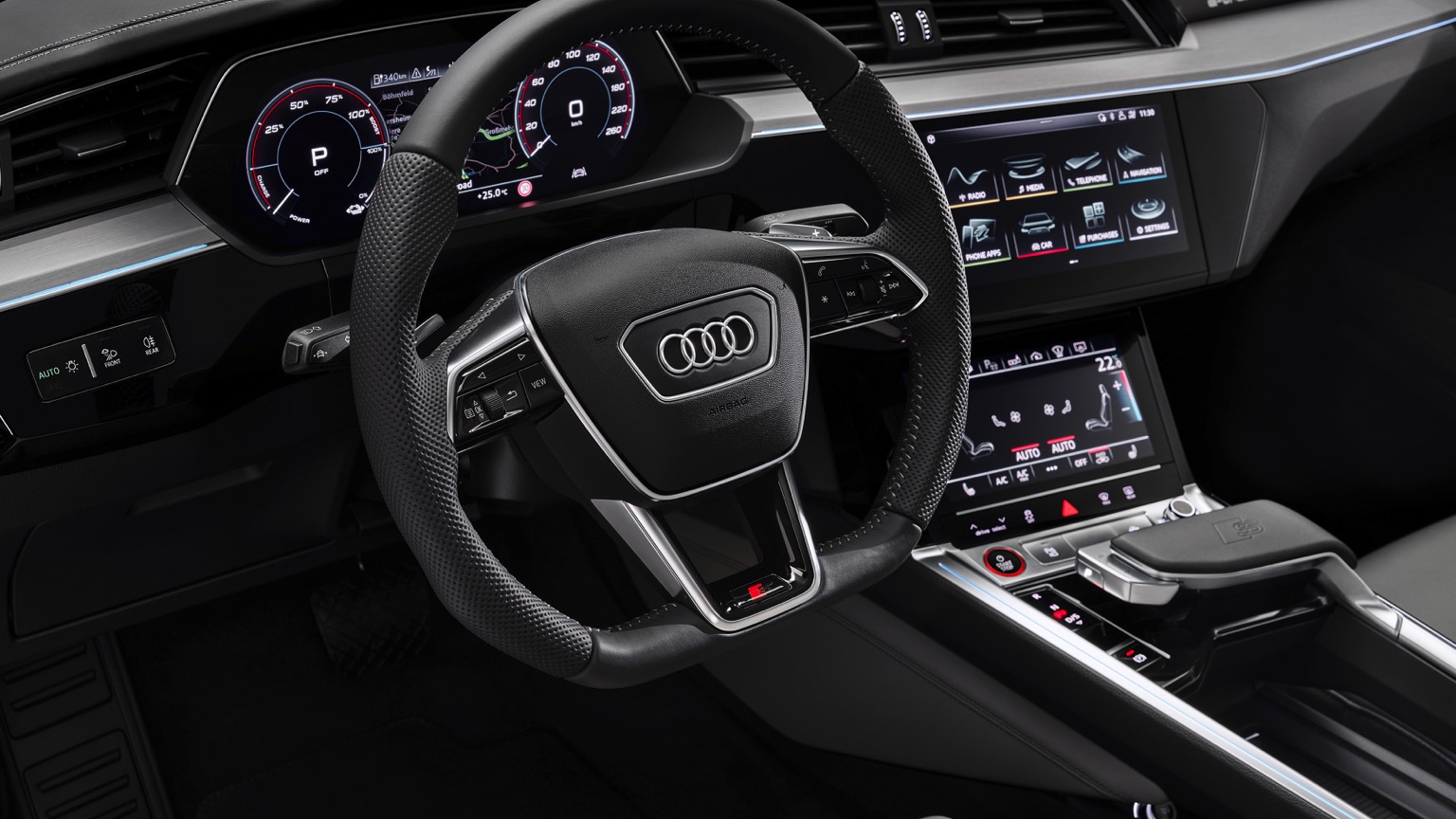 Audi_e-tron_S_Sportback_2020-23