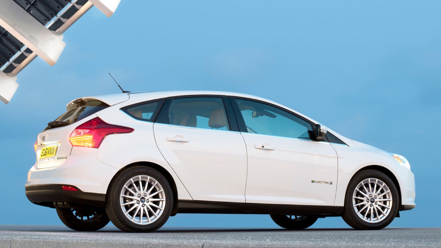 Ford_Focus_Electric-2