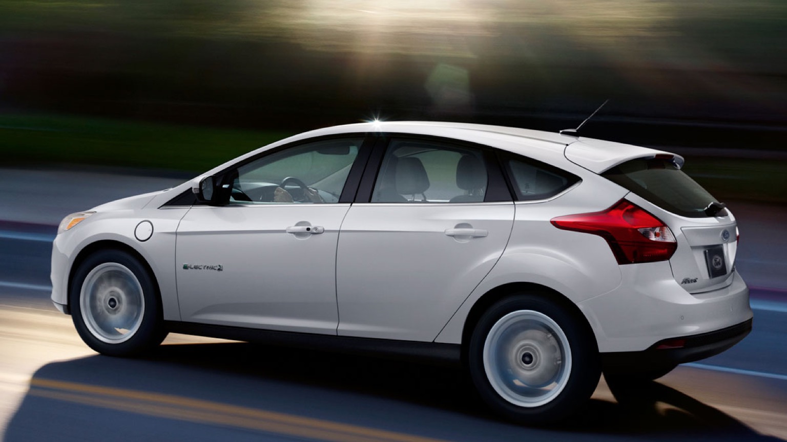 Ford_Focus_Electric-7