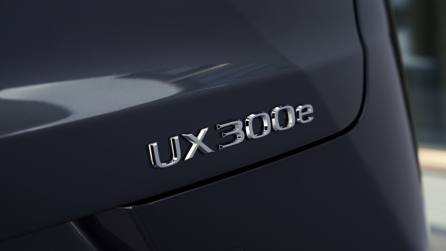 Lexus_UX_300e_Electric_2023-22