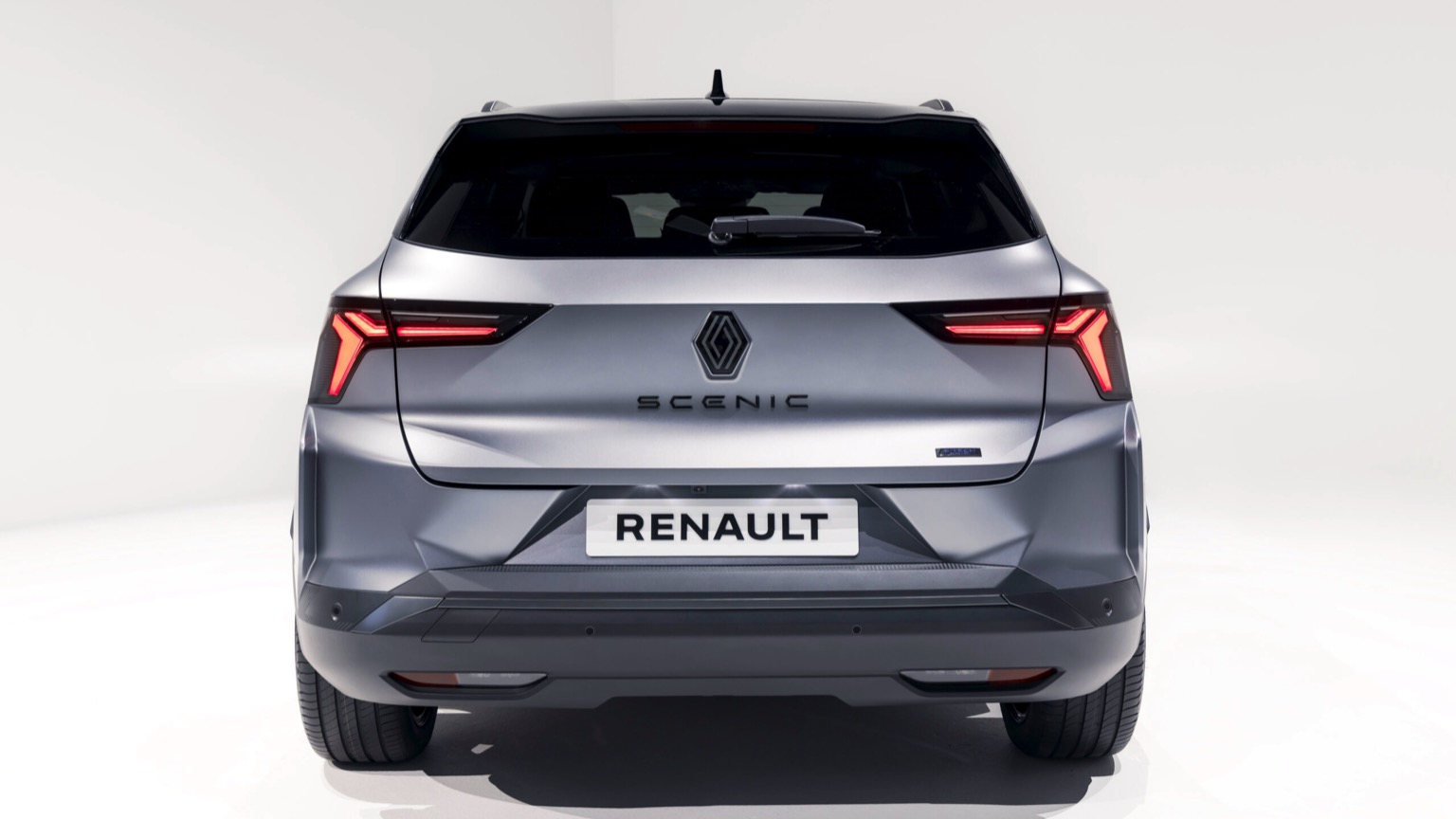 Renault_Scenic_ETech-17